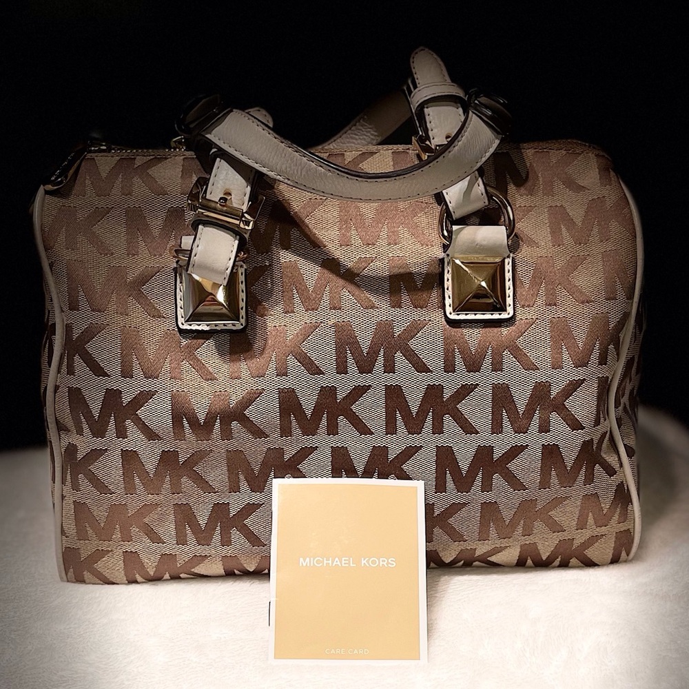 💛Michael Kors Signature “Grayson” NWOT - Picture 2 of 16
